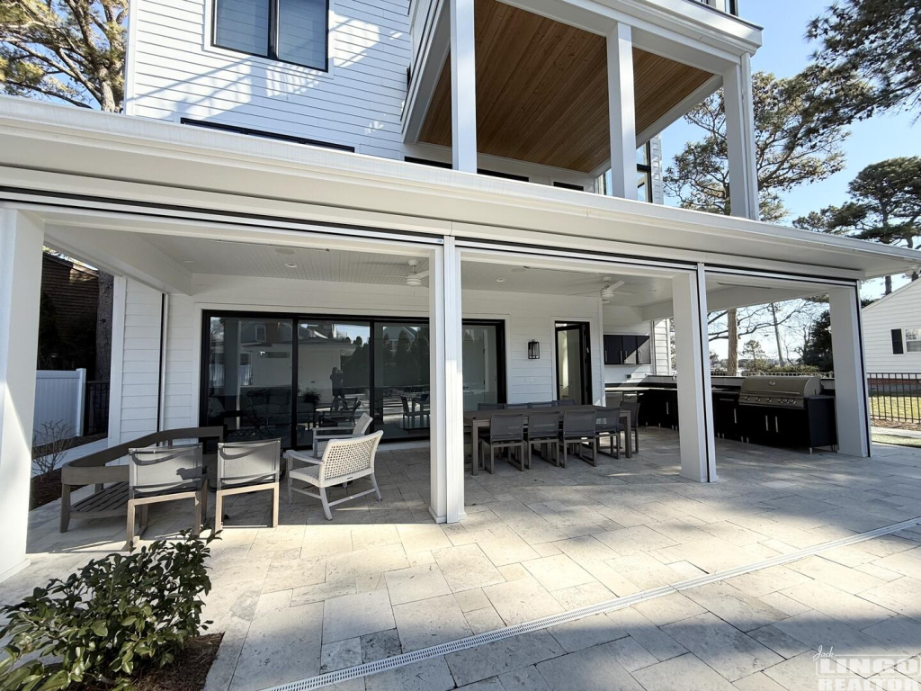IMG_2601 20310 SILVER LAKE DRIVE Rental Property