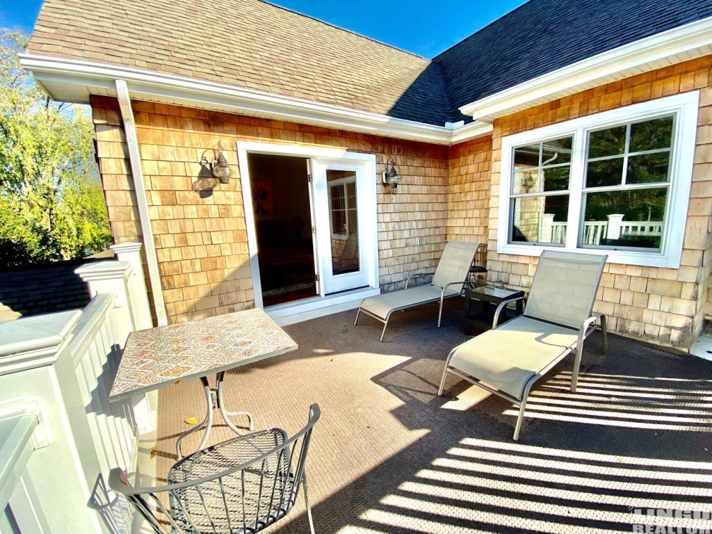 404sundeck 404 BAYARD AVENUE Rental Property 404sundeck 404 BAYARD AVENUE Rental Property