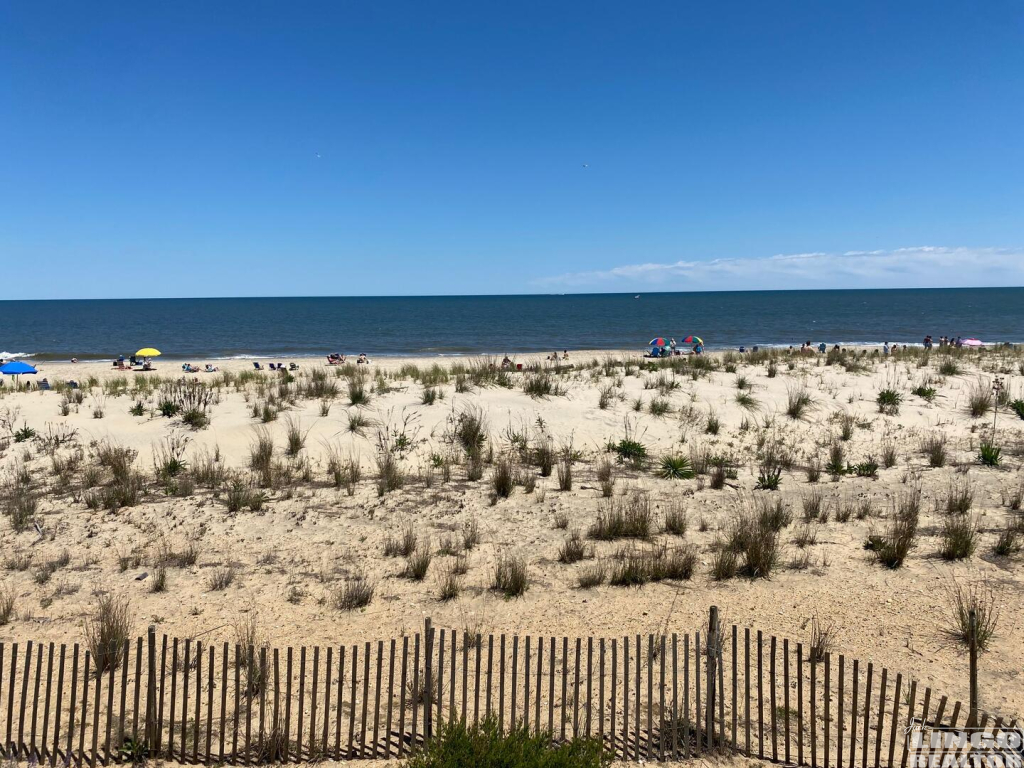 of5bc 5 BEACHCOMBER Rental Property of5bc 5 BEACHCOMBER Rental Property