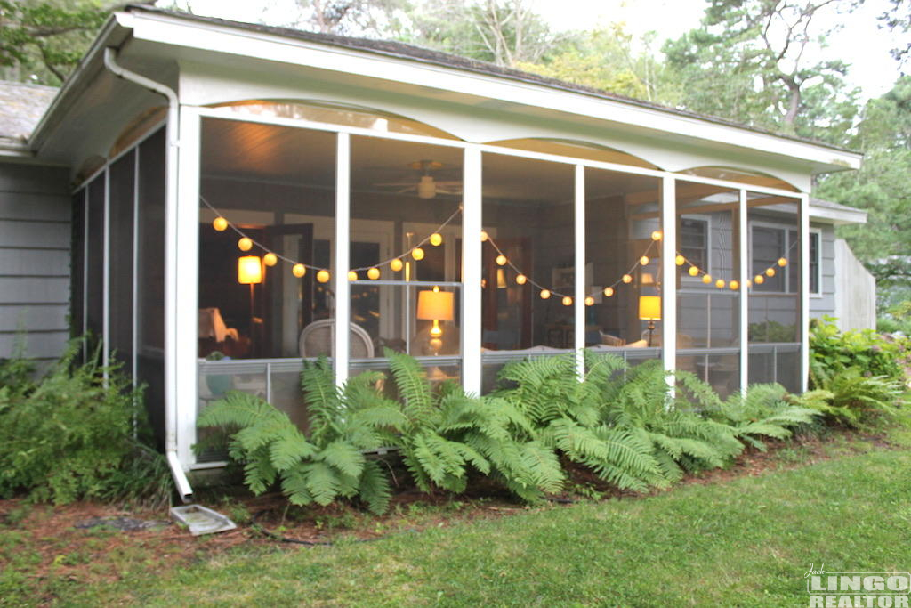 5bhporch2 5 BROAD HOLLOW   Rental Property