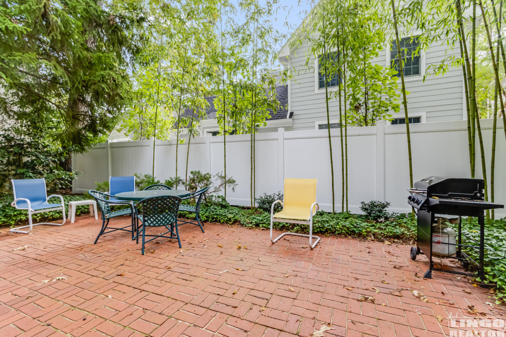 035_img_9503_278 72 COLUMBIA AVENUE Rental Property