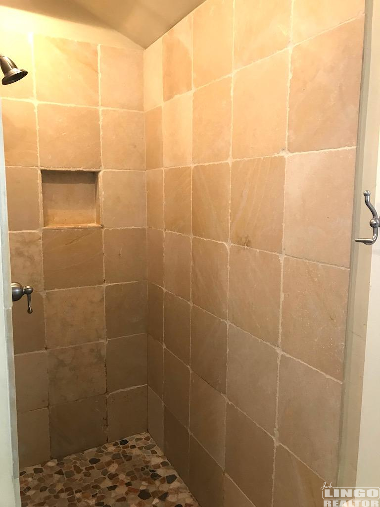 27demastershower 27 DELAWARE AVENUE Rental Property 27demastershower 27 DELAWARE AVENUE Rental Property