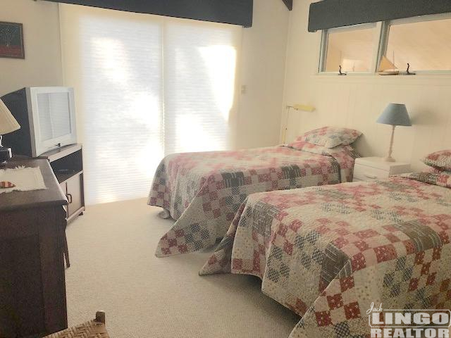 60br4 60 FIELDS END ROAD Rental Property 60br4 60 FIELDS END ROAD Rental Property