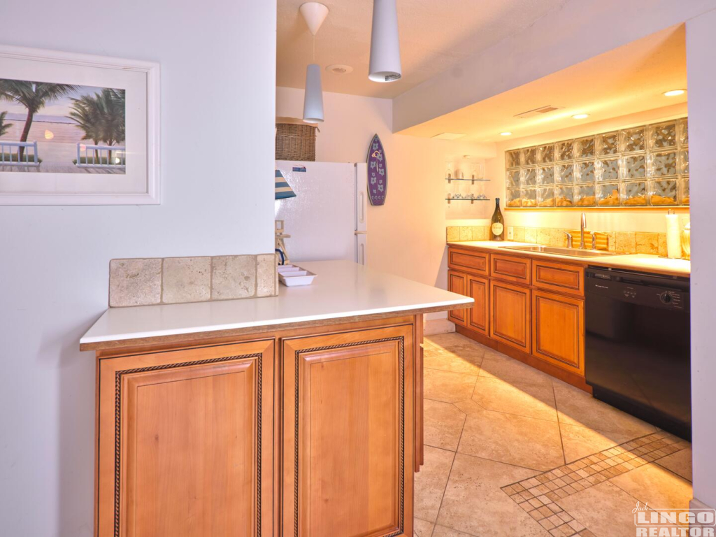 2022.7+J+VidalSee+Glass+112cabana+kit++copy 17 HARBOR ROAD Rental Property 2022.7+J+VidalSee+Glass+112cabana+kit++copy 17 HARBOR ROAD Rental Property