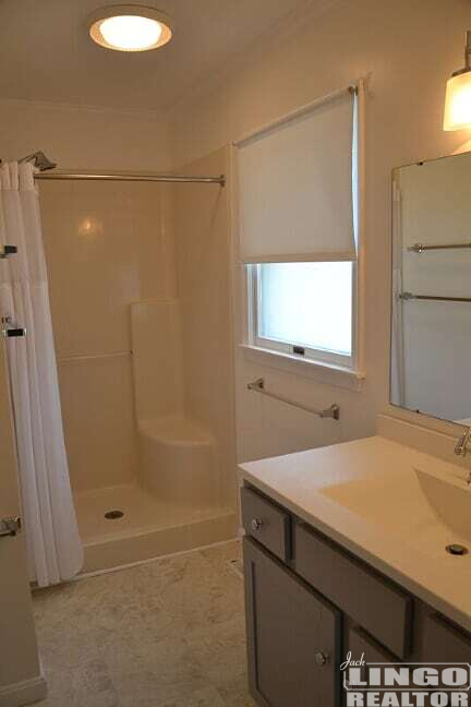 310+Hickman+ensuite+bath 310 HICKMAN STREET  Rental Property