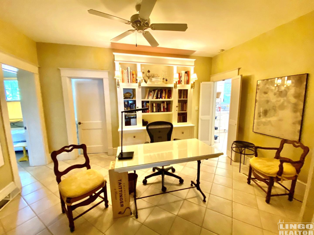 125de 125 LAKE DRIVE Rental Property 125de 125 LAKE DRIVE Rental Property