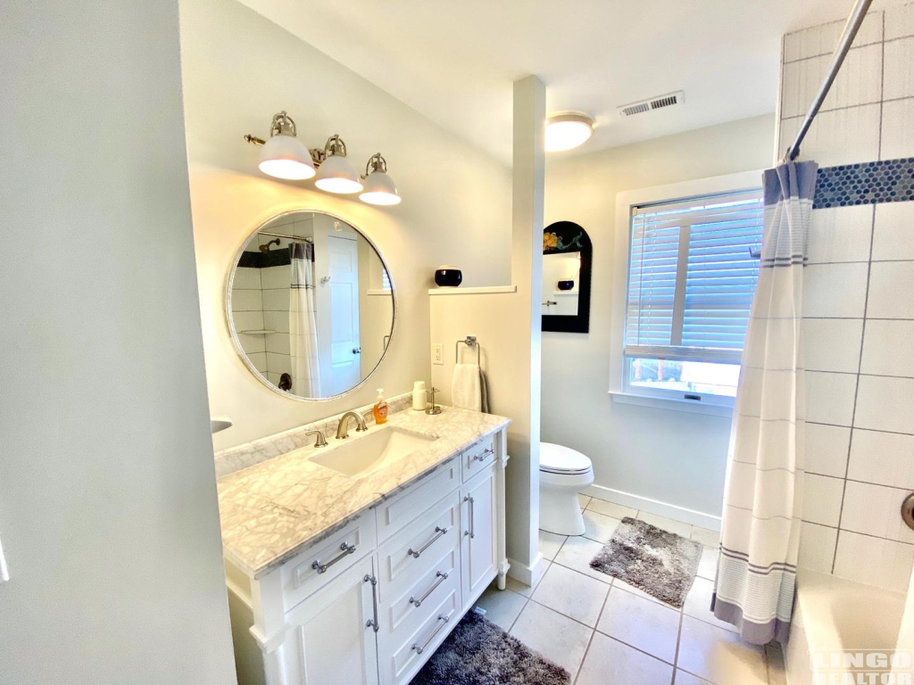 118hallba 118 READ AVENUE Rental Property 118hallba 118 READ AVENUE Rental Property