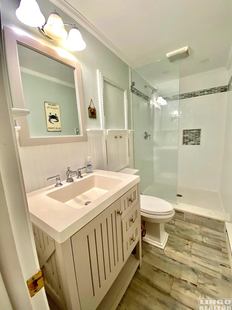 2snughallbath 2 SNUG HARBOR Rental Property 2snughallbath 2 SNUG HARBOR Rental Property