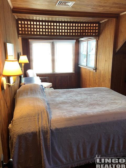 19+Lake+upstairs+bedroom 19 LAKE AVENUE  Rental Property