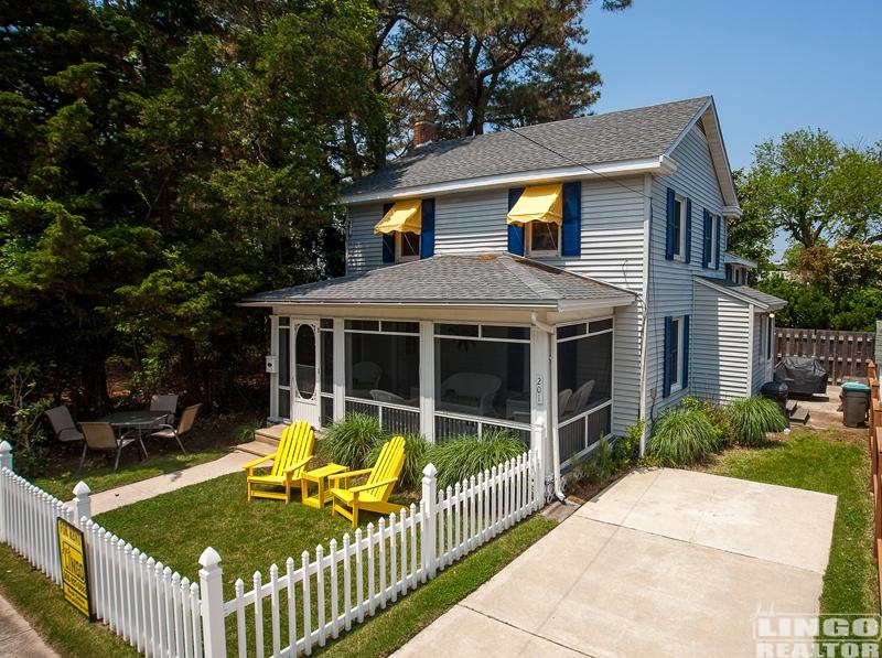 201_Laurel_St._Rehoboth_Beach_03 70th Year for Sussex Gardeners - Jack Lingo REALTOR