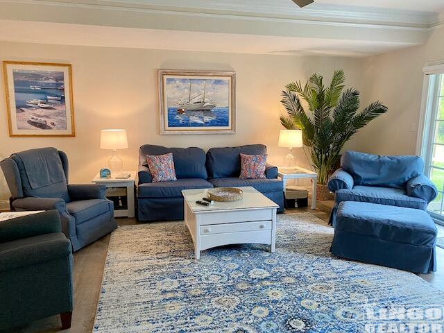32+Nell+Loop+living+room+5 32 NELL LOOP  Rental Property