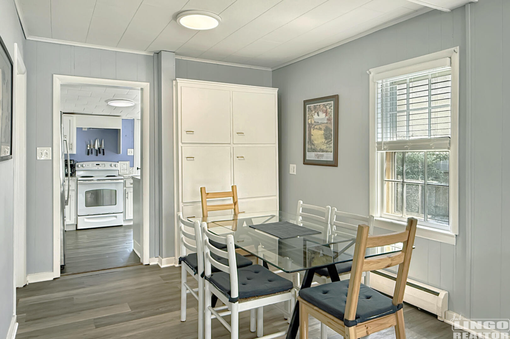 301+Savannah+Dining+1 301 E Savannah Road Rental Property 301+Savannah+Dining+1 301 E Savannah Road Rental Property