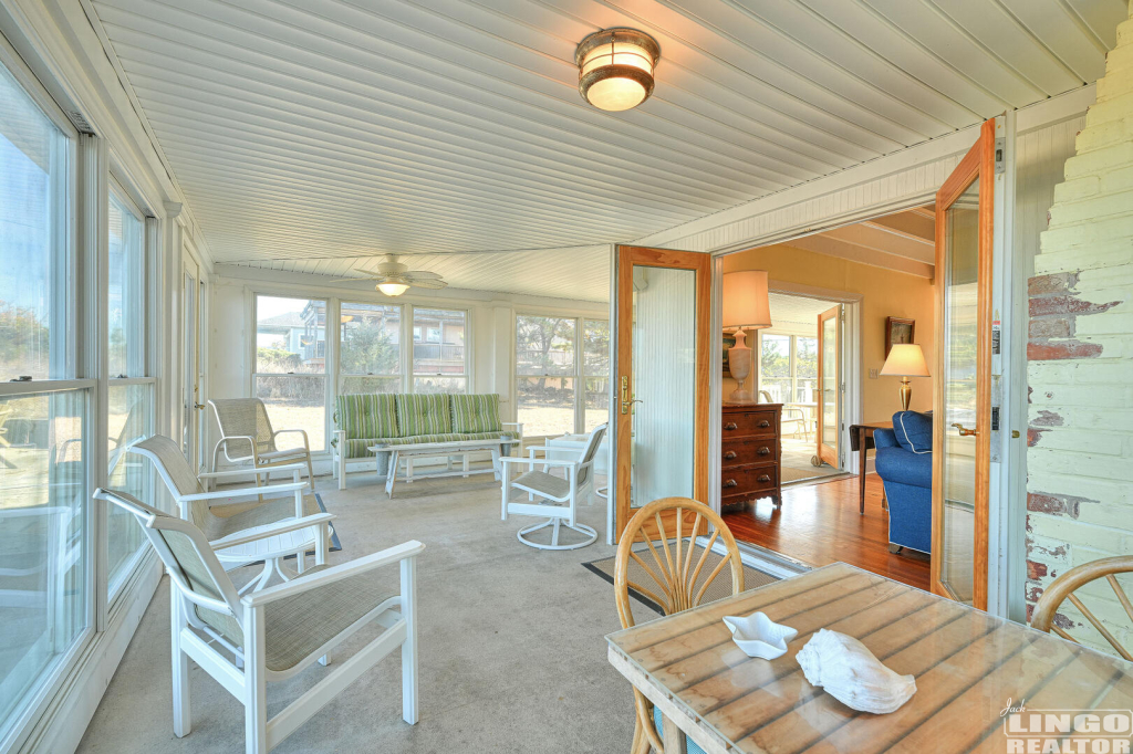 2400+Bay+Dr+Porch+4 2400 Bay Avenue Rental Property 2400+Bay+Dr+Porch+4 2400 Bay Avenue Rental Property