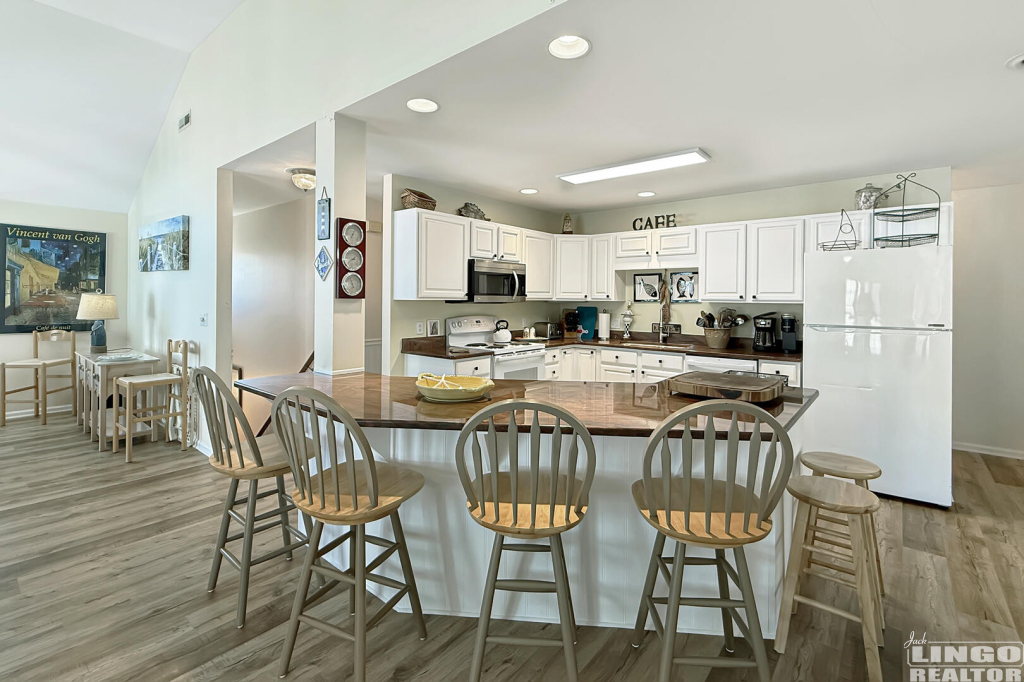 104+Cape+Shores+Kitchen+2 104 W Cape Shores Drive Rental Property 104+Cape+Shores+Kitchen+2 104 W Cape Shores Drive Rental Property