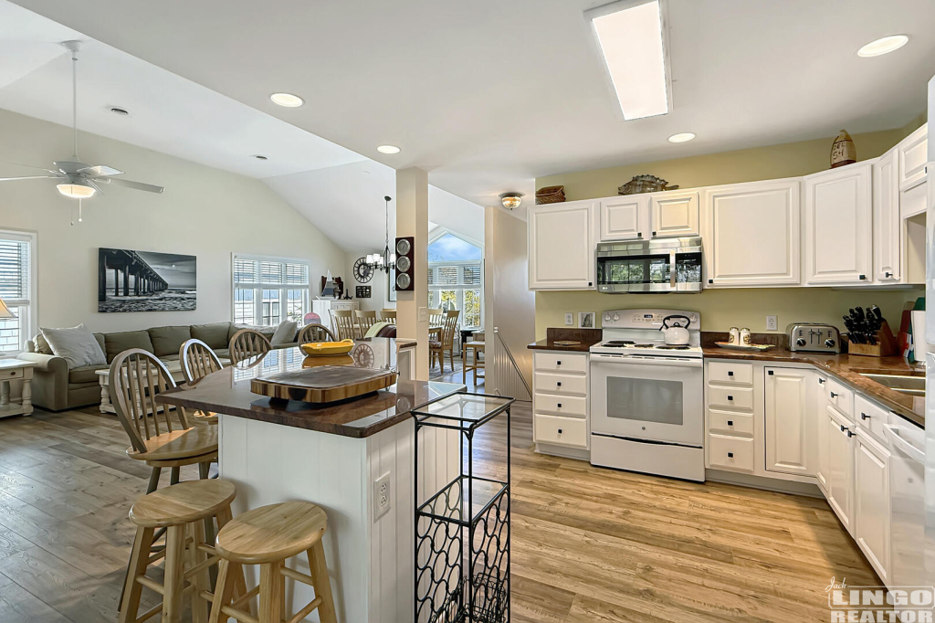 104+Cape+Shores+Kitchen+3 104 W Cape Shores Drive Rental Property 104+Cape+Shores+Kitchen+3 104 W Cape Shores Drive Rental Property