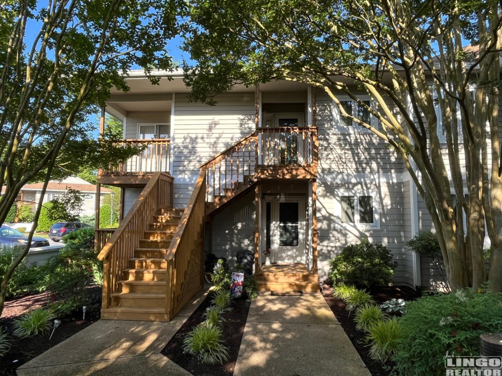 2 18480 Carters Grove Circle #1 Rental Property 2 18480 Carters Grove Circle #1 Rental Property