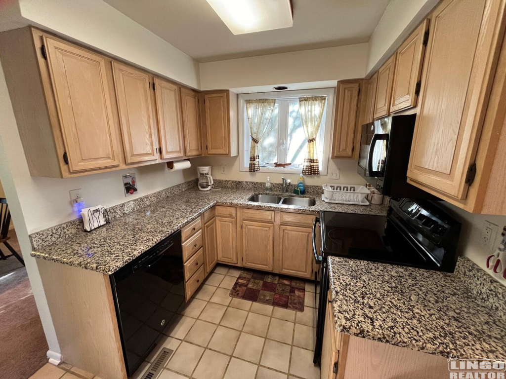 6 18480 Carters Grove Circle #1 Rental Property 6 18480 Carters Grove Circle #1 Rental Property