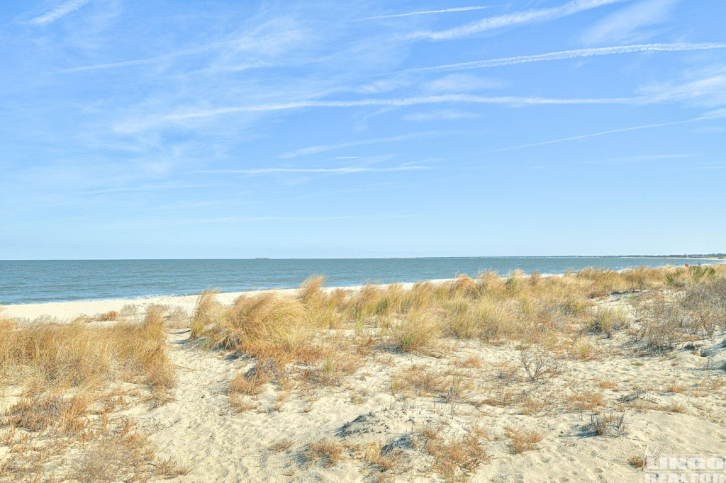 2840+Bay+Shore+Dr+Beach+1 2840 S Bayshore Drive Rental Property 2840+Bay+Shore+Dr+Beach+1 2840 S Bayshore Drive Rental Property