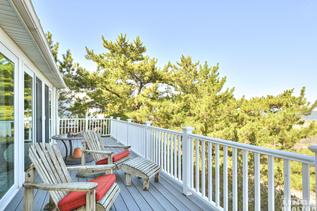 2840+Bay+Shore+Dr+Deck+1 2840 S Bayshore Drive Rental Property 2840+Bay+Shore+Dr+Deck+1 2840 S Bayshore Drive Rental Property