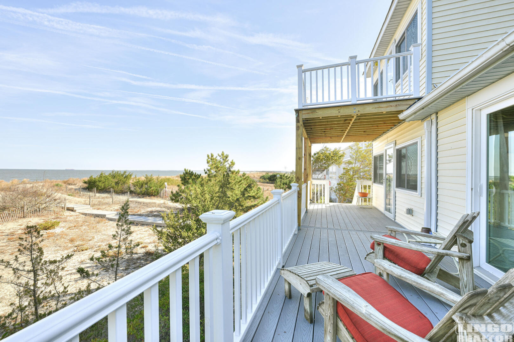 2840+Bay+Shore+Dr+Deck+1a 2840 S Bayshore Drive Rental Property 2840+Bay+Shore+Dr+Deck+1a 2840 S Bayshore Drive Rental Property