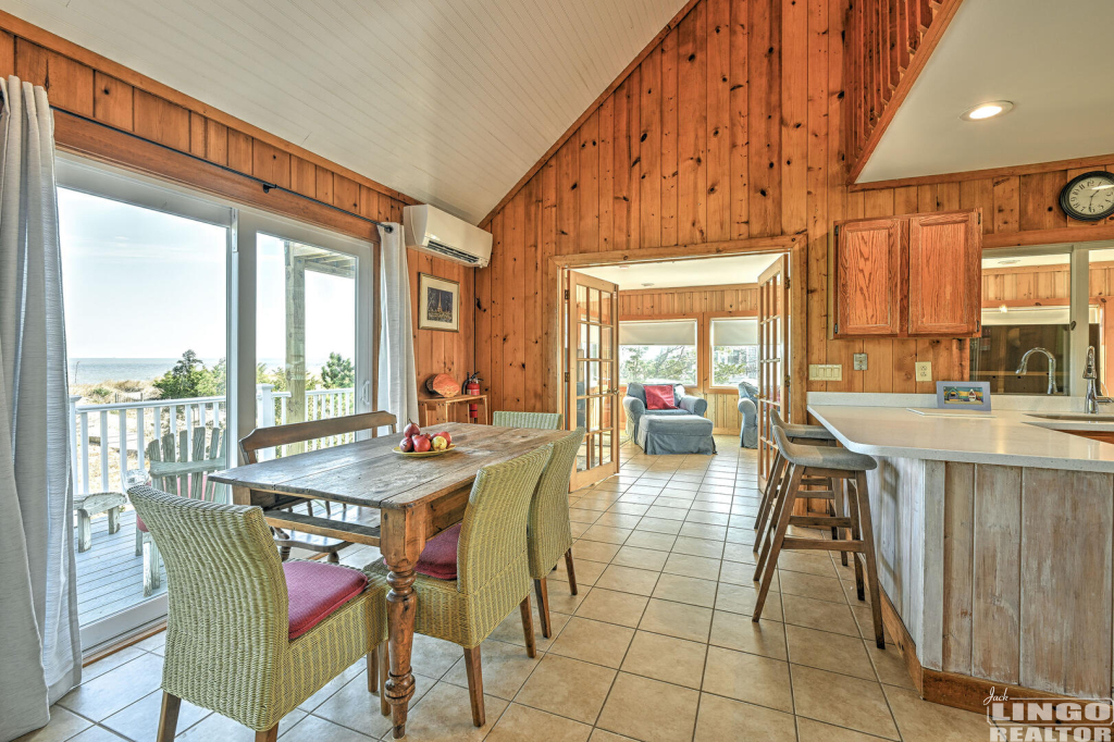 2840+Bay+Shore+Dr+Dining 2840 S Bayshore Drive Rental Property 2840+Bay+Shore+Dr+Dining 2840 S Bayshore Drive Rental Property