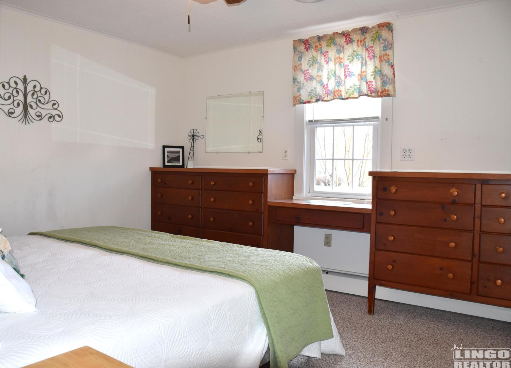 156001_pix12 11 Michigan Ave Rental Property 156001_pix12 11 Michigan Ave Rental Property