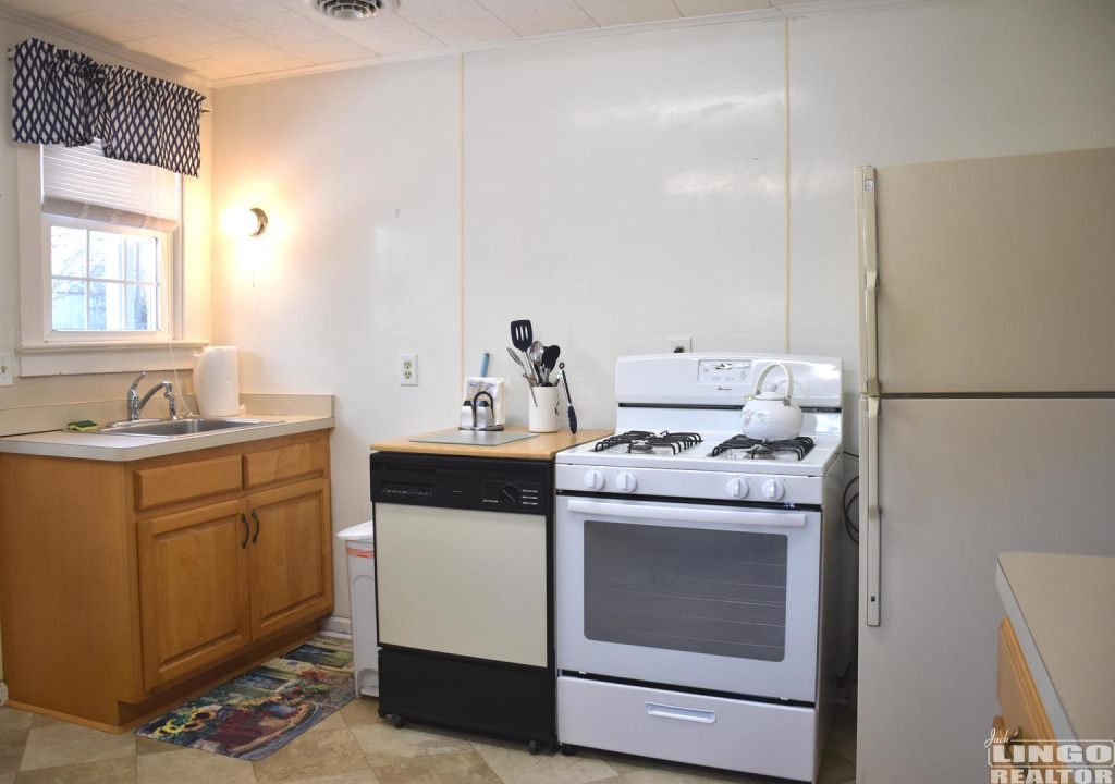 156001_pix8 11 Michigan Ave Rental Property 156001_pix8 11 Michigan Ave Rental Property
