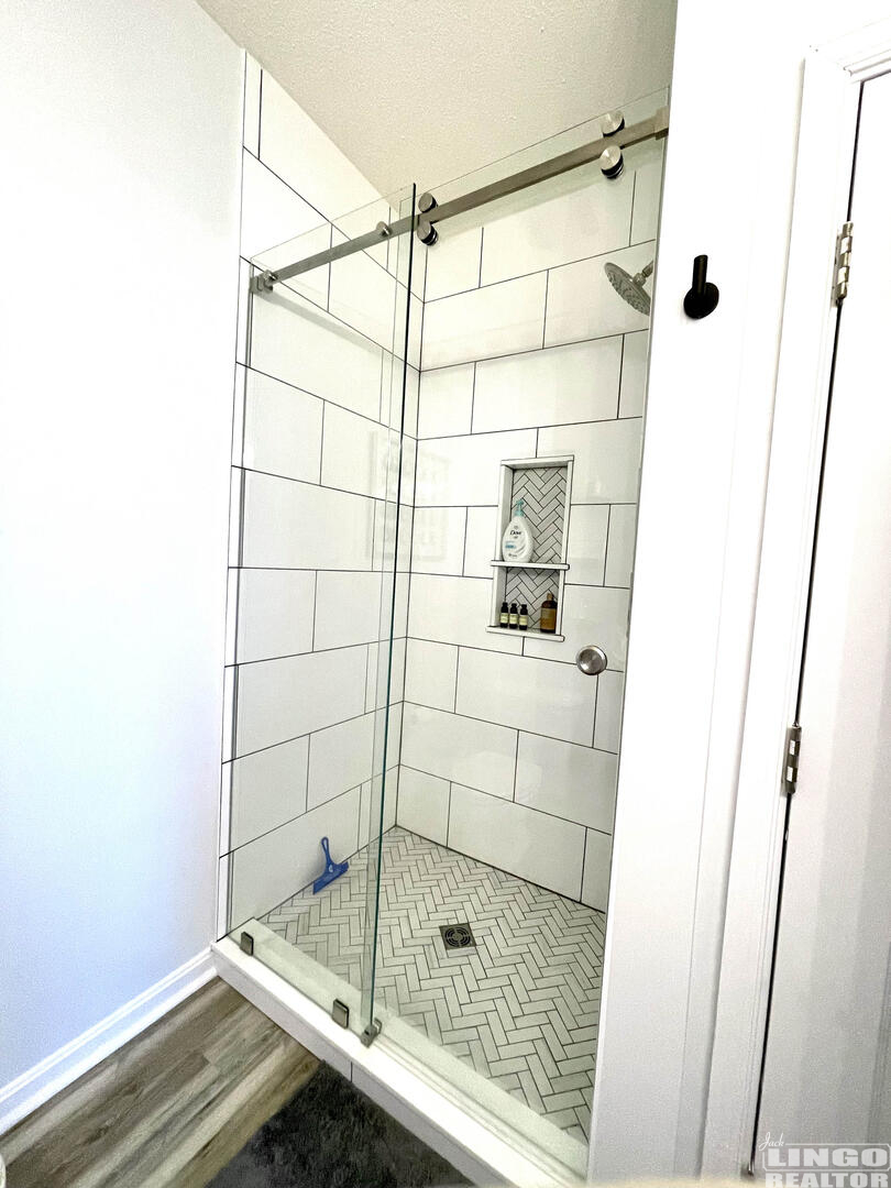 Main+bath+shower 33106 N Village Loop #1302 Rental Property Main+bath+shower 33106 N Village Loop #1302 Rental Property