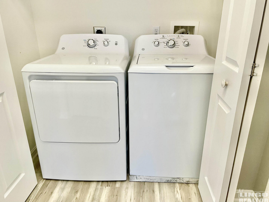 Washer+Dryer 33106 N Village Loop #1302 Rental Property Washer+Dryer 33106 N Village Loop #1302 Rental Property