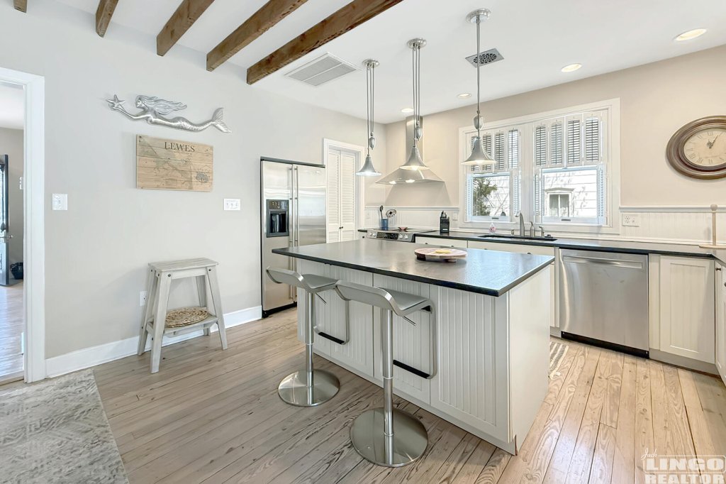 341+Market+St+Kitchen+3 341 Market Street Rental Property