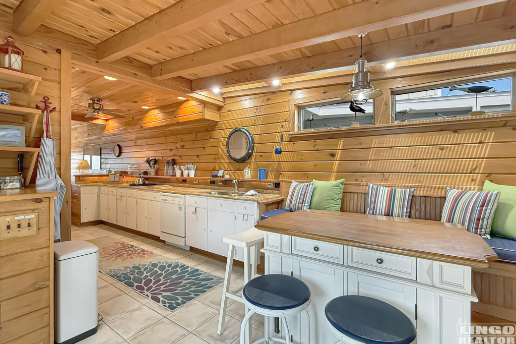 16+Pilot+Point+Breakfast+Nook+2 16 Pilot Point Rental Property 16+Pilot+Point+Breakfast+Nook+2 16 Pilot Point Rental Property