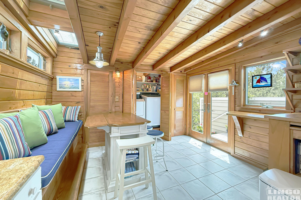 16+Pilot+Point+Breakfast+Nook 16 Pilot Point Rental Property 16+Pilot+Point+Breakfast+Nook 16 Pilot Point Rental Property