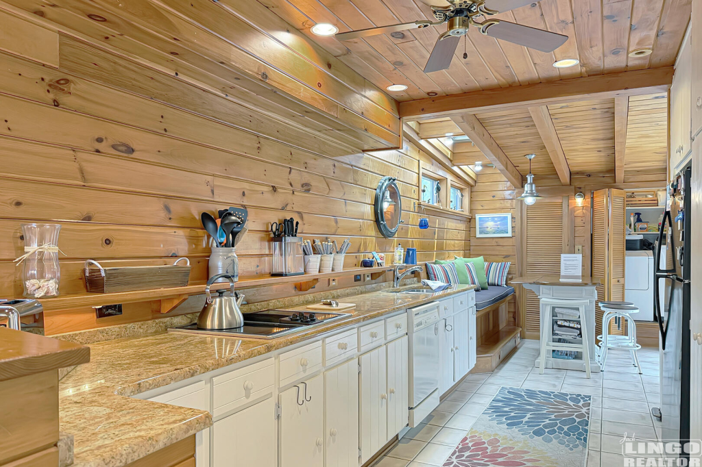 16+Pilot+Point+Kitchen+2 16 Pilot Point Rental Property 16+Pilot+Point+Kitchen+2 16 Pilot Point Rental Property