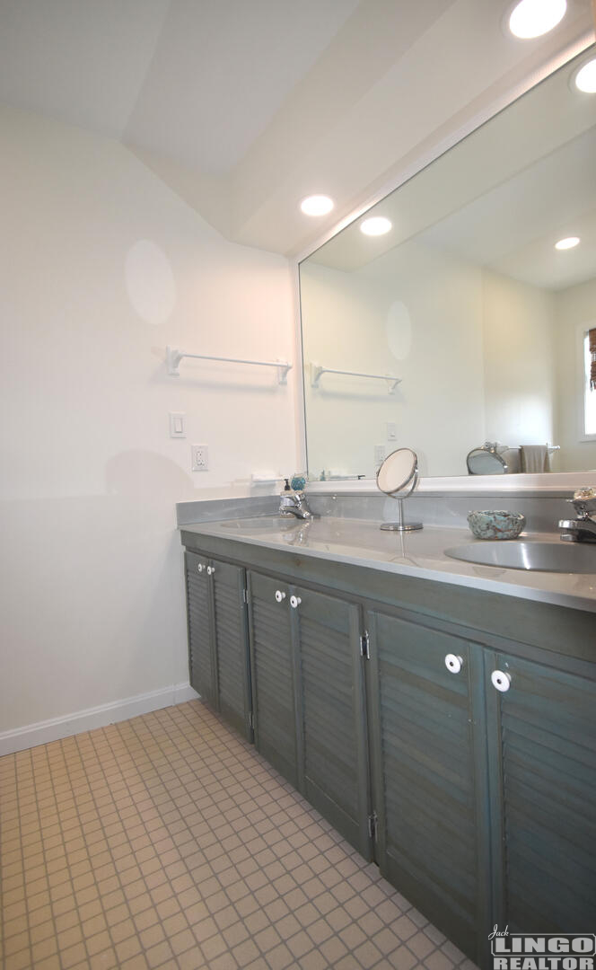 18 9025 Shore Drive Rental Property 18 9025 Shore Drive Rental Property