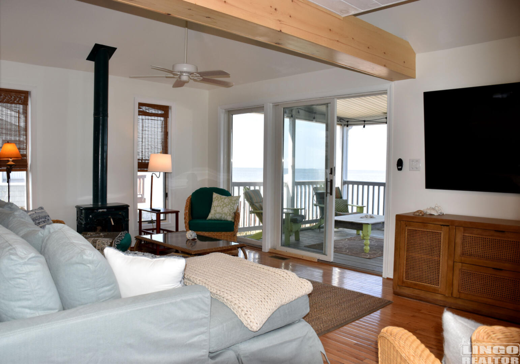 6 9025 Shore Drive Rental Property 6 9025 Shore Drive Rental Property