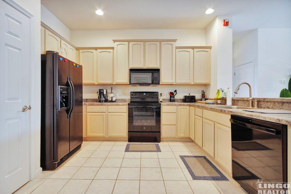 004_img_1055_711 33323 E Chesapeake St #34 Rental Property 004_img_1055_711 33323 E Chesapeake St #34 Rental Property