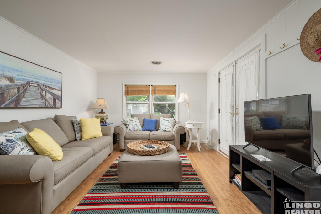 Copy+of+CanalW109-20living 109 West Canal Street Rental Property Copy+of+CanalW109-20living 109 West Canal Street Rental Property