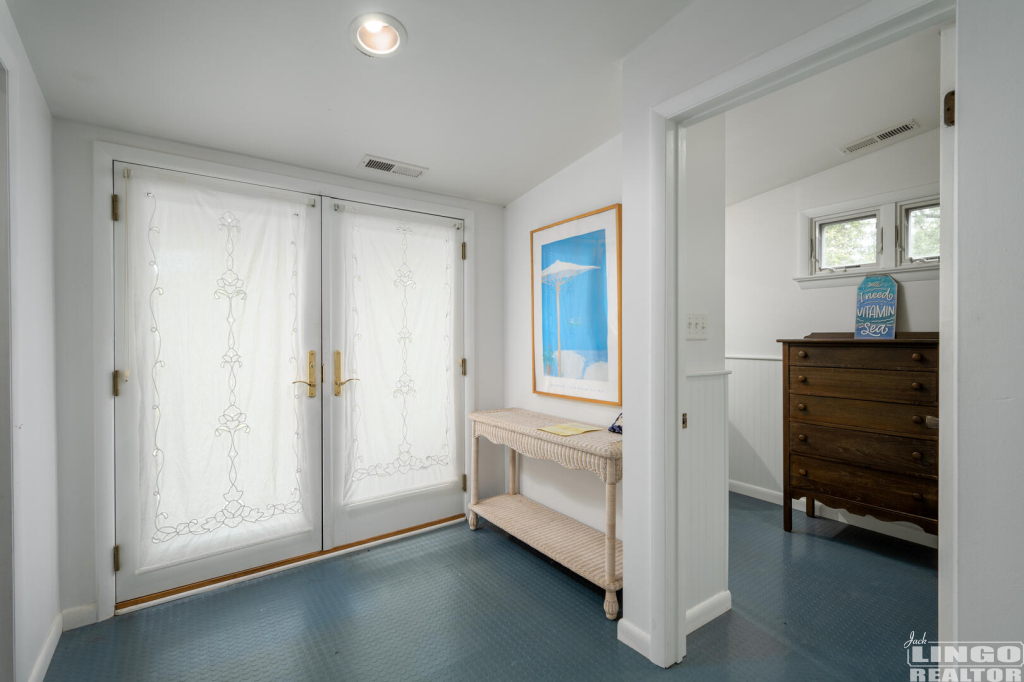 Copy+of+CanalW109-31hall 109 West Canal Street Rental Property Copy+of+CanalW109-31hall 109 West Canal Street Rental Property