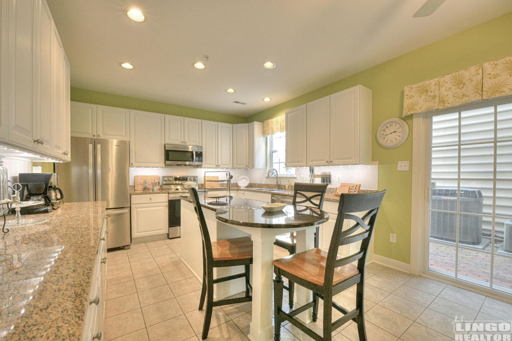 33221+W+Edgemoor+Kitchen+1 33221 W Edgemoor Street Rental Property 33221+W+Edgemoor+Kitchen+1 33221 W Edgemoor Street Rental Property
