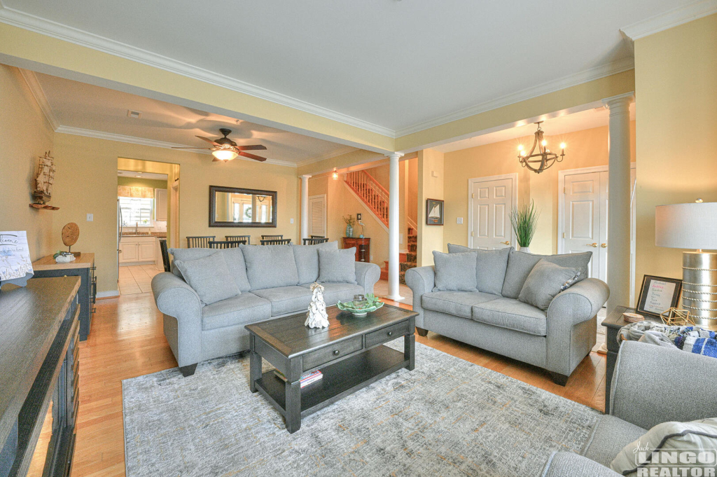 33221+W+Edgemoor+Living+2 33221 W Edgemoor Street Rental Property 33221+W+Edgemoor+Living+2 33221 W Edgemoor Street Rental Property