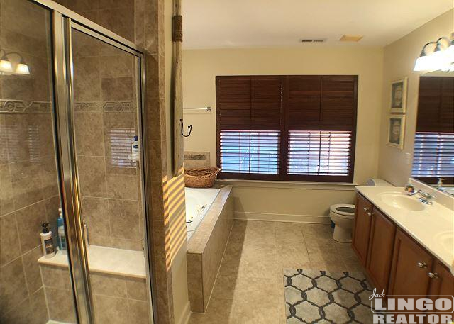 Third+Floor+Suite+Full+Bathroom+With+Jacuzzi 17232 CHATHAM STREET Rental Property Third+Floor+Suite+Full+Bathroom+With+Jacuzzi 17232 CHATHAM STREET Rental Property