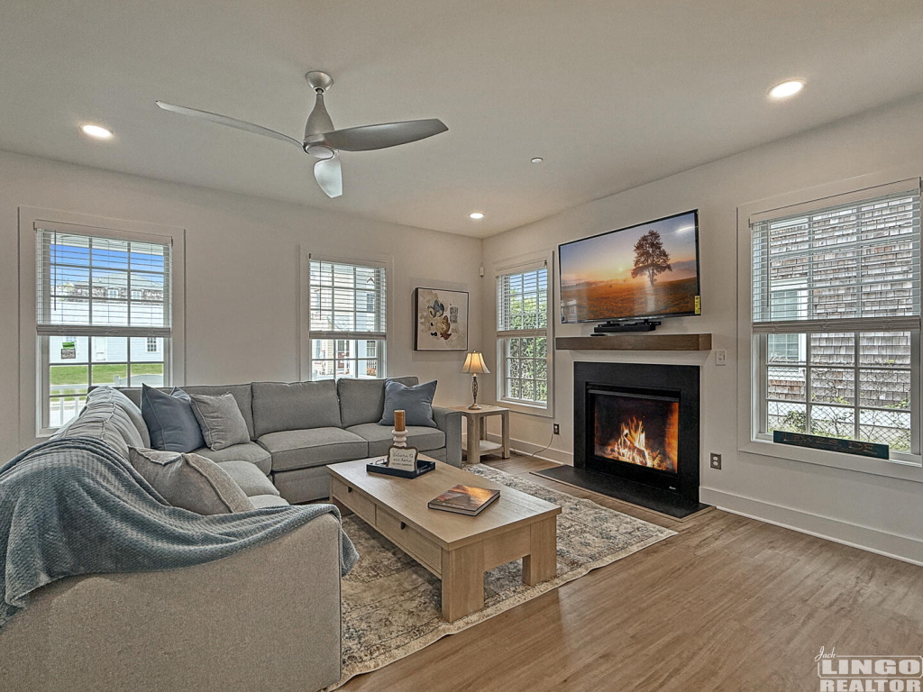 331+Chestnut+St+Living+4 Lewes Rentals - Results from #24 - Results from #24