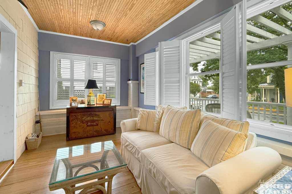 160+Kings+Hwy+Front+Sitting+1 160 Kings Highway Rental Property 160+Kings+Hwy+Front+Sitting+1 160 Kings Highway Rental Property