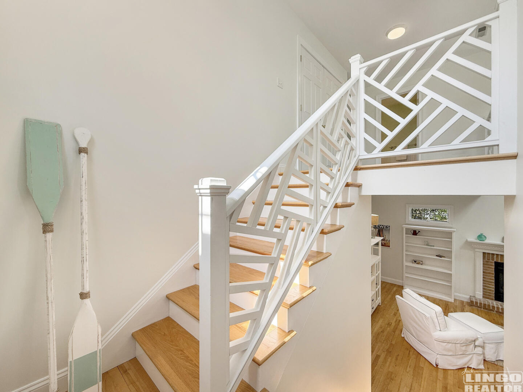 105+New+Rd+Stairway 105 New Road Rental Property 105+New+Rd+Stairway 105 New Road Rental Property