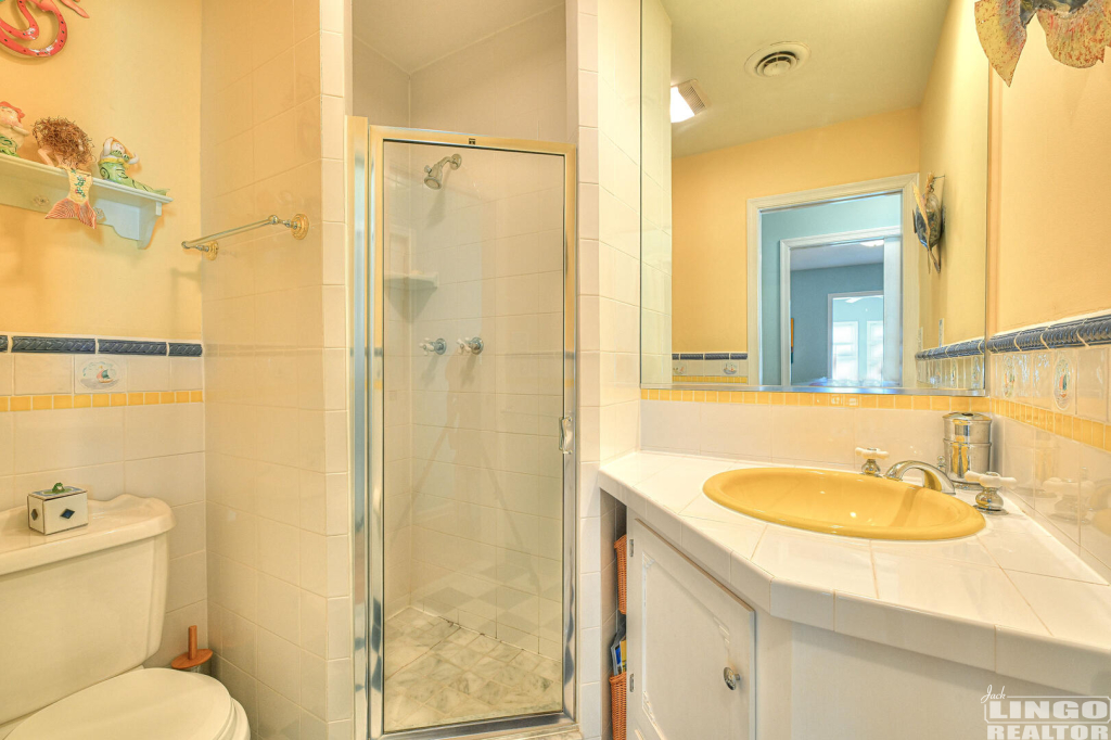 7+Camden+Bathroom 7 Camden Avenue Rental Property 7+Camden+Bathroom 7 Camden Avenue Rental Property