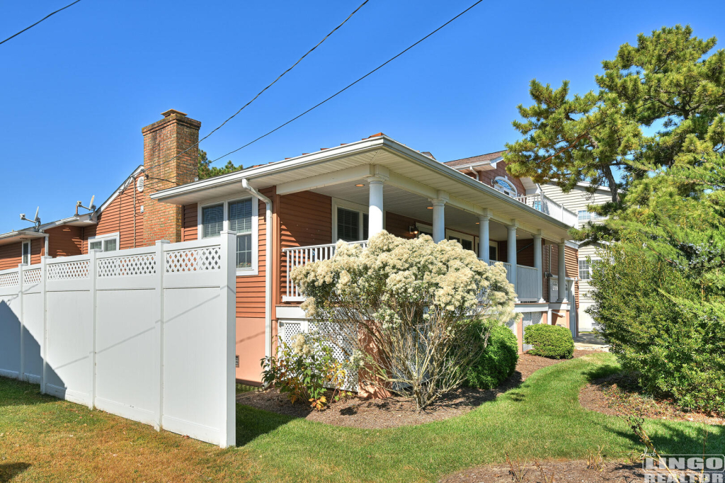 7+Camden+Exterior+3 7 Camden Avenue Rental Property 7+Camden+Exterior+3 7 Camden Avenue Rental Property
