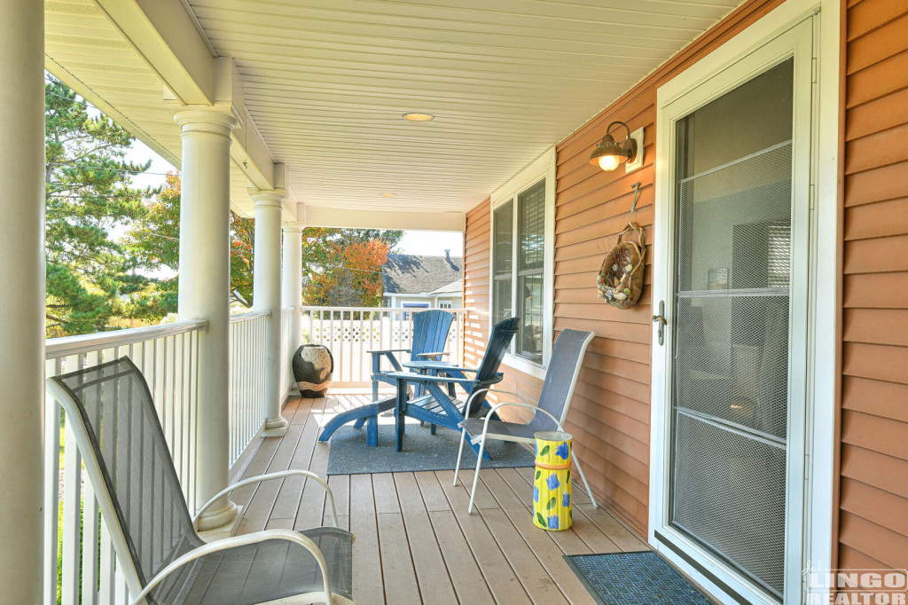 7+Camden+Front+Porch+1 7 Camden Avenue Rental Property 7+Camden+Front+Porch+1 7 Camden Avenue Rental Property