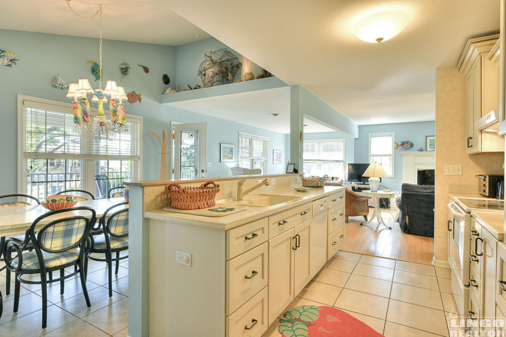 7+Camden+Kitchen+2 7 Camden Avenue Rental Property 7+Camden+Kitchen+2 7 Camden Avenue Rental Property