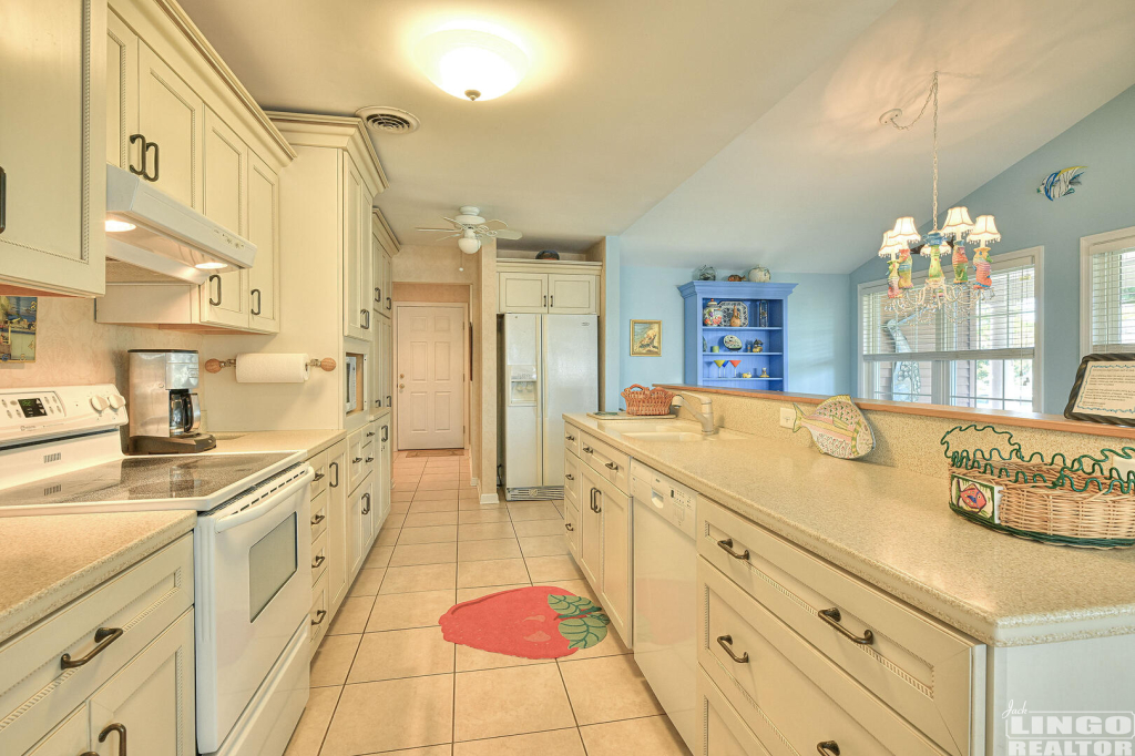7+Camden+Kitchen+3 7 Camden Avenue Rental Property 7+Camden+Kitchen+3 7 Camden Avenue Rental Property