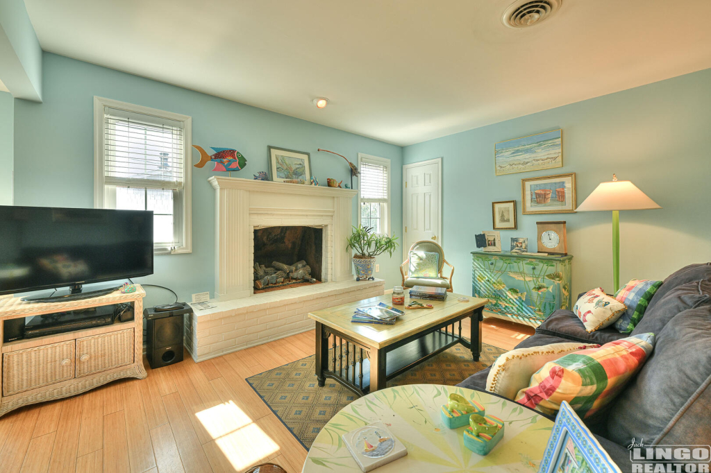 7+Camden+Living+2 7 Camden Avenue Rental Property 7+Camden+Living+2 7 Camden Avenue Rental Property